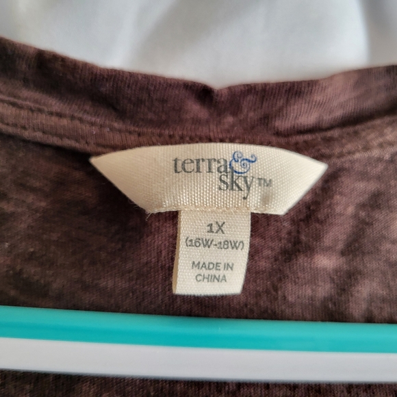 Terra Sky Casual Tops (2) 1X - Picture 4 of 9